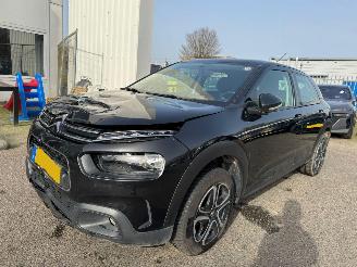 krockskadad bil auto Citroën C4 cactus 1.2 PureTech C-series 2020/7