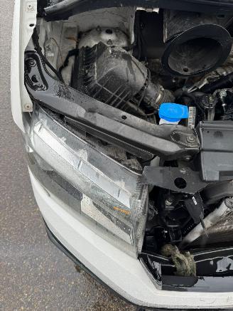 Volkswagen Crafter 35 2.0 TDI L3H3 Highline picture 10