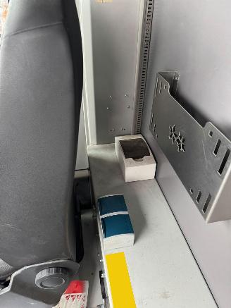 Volkswagen Crafter 35 2.0 TDI L3H3 Highline picture 18