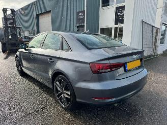 Audi A3 Limousine 1.6 TDI Pro Line picture 3