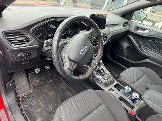 Ford Focus 1.0 EcoBoost ST Line Business picture 11