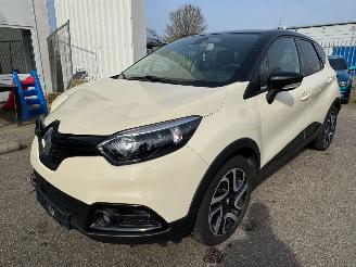 Avarii autoturisme Renault Captur 1.2 AUTOMAAT TCe Dynamique 2013/10