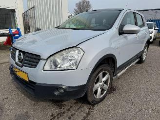Vaurioauto  passenger cars Nissan Qashqai 2.0  AUTOMAAT Tekna Pack 2007/11