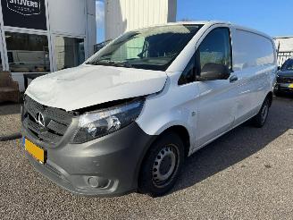 danneggiata veicoli commerciali Mercedes Vito 111 CDI Lang 2019/4
