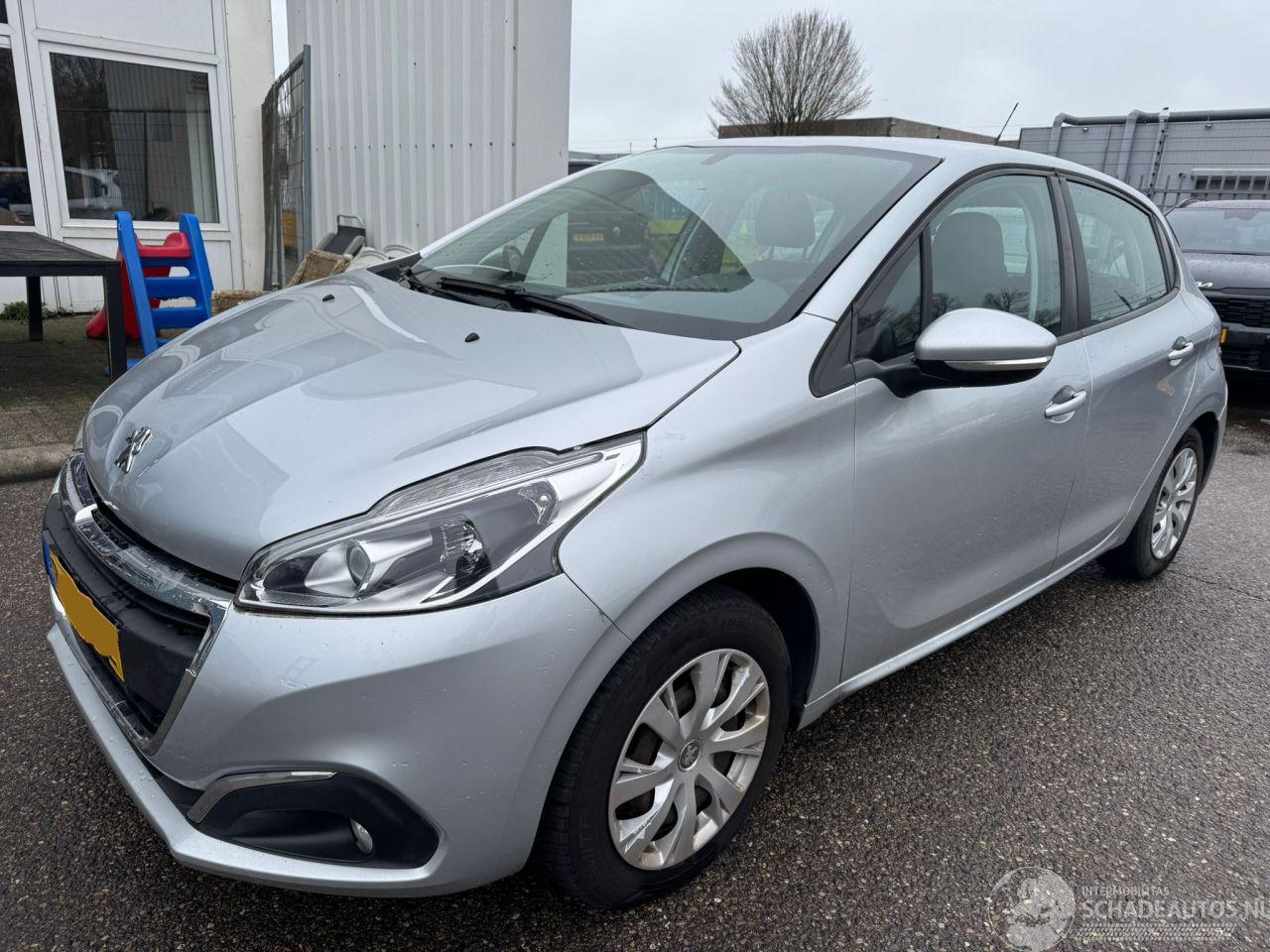 Peugeot 208 1.2 PureTech Blue Lease