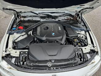 BMW 3-serie 320i  AUTOMAAT Luxury Edition picture 8