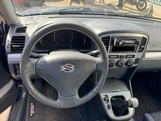 Suzuki Grand-vitara 2.0 S-Limited picture 12