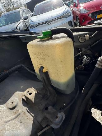 Suzuki Grand-vitara 2.0 S-Limited picture 10