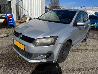 damaged passenger cars Volkswagen Polo 1.2 TDI BlueMotion Comfortline 2011/1