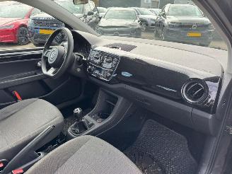 Volkswagen Up! 1.0 move up! BlueMotion picture 15