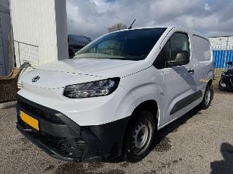 damaged commercial vehicles Toyota Proace CITY 1.2 Turbo L1 Challenger 2024/12