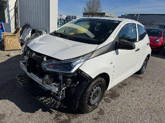 Schadeauto Toyota Aygo 1.0 VVT-i x-fun 2020/1
