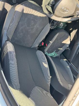 Toyota Aygo 1.0 VVT-i x-fun picture 15