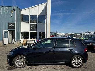 Volkswagen Golf 1.5 TSI Comfortline Business picture 2