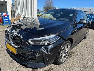 Coche accidentado BMW 1-serie 118i AUTOMAAT High Executive 2021/8