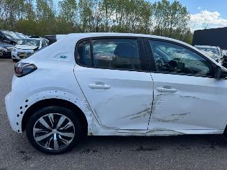 Peugeot e-208 50 kWh Active picture 6