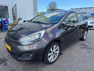 skadebil auto Kia Rio 1.1 CRDi Super Pack 2012/2