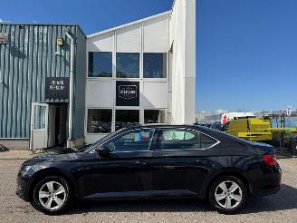 Skoda Superb 1.5 AUTOMAAT TSI ACT Business Edition picture 2