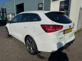 Kia Cee d Sportswagon 1.0 T-GDi GT-Line picture 3