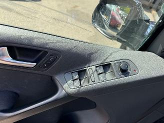 Volkswagen Tiguan 2.0 TDI Comfort&Design picture 12