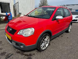 uszkodzony samochody osobowe Volkswagen Polo 1.4-16V Trendline 2009/4