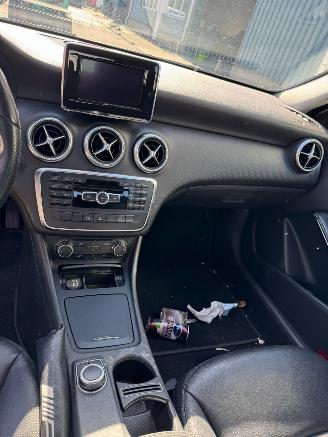 Mercedes A-klasse 180 AUTOMAAT Ambition picture 11