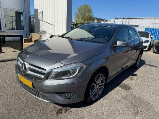 Avarii autoturisme Mercedes A-klasse 180 AUTOMAAT Ambition 2013/3