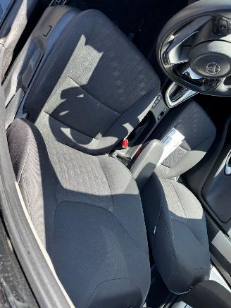 Toyota Yaris 1.5 AUTOMAAT Hybrid 115 Active picture 18