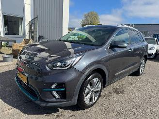 Vaurioauto  passenger cars Kia e-Niro ExecutiveLine 64 kWh 2020/1