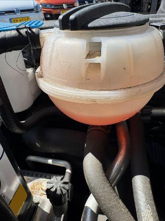 Volkswagen Up! 1.0 groove up! BlueMotion picture 8