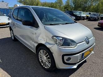 Volkswagen Up! 1.0 groove up! BlueMotion picture 6