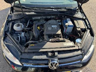Volkswagen Golf 1.0 TSI Connected Series picture 8