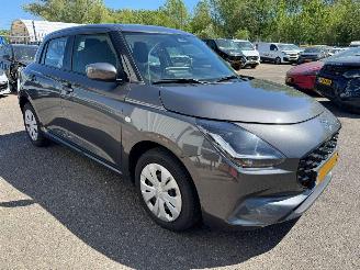 Suzuki Swift 1.2 Comfort Smart Hybrid picture 6