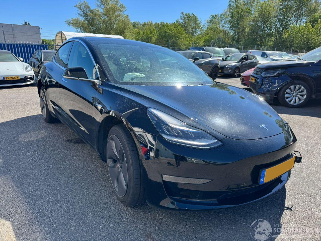 Tesla Model 3 Long Range AWD 75 kWh