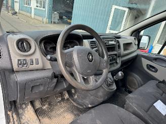 Renault Trafic 1.6 dCi T27 L1H1 Générique picture 12