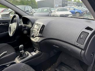Hyundai I-30 CW 1.4i i-Motion picture 13