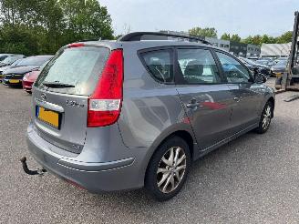 Hyundai I-30 CW 1.4i i-Motion picture 5