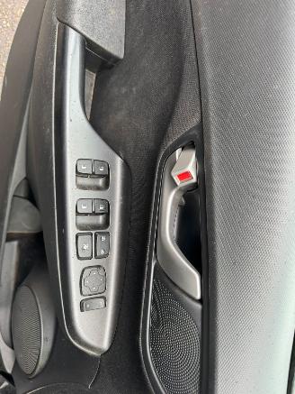 Hyundai Kona 1.0T Premium picture 16