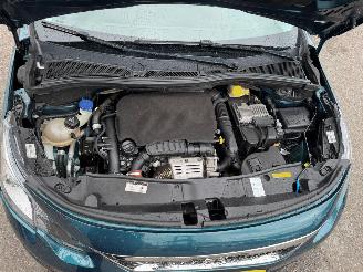 Peugeot 2008 1.2 PureTech Allure picture 8