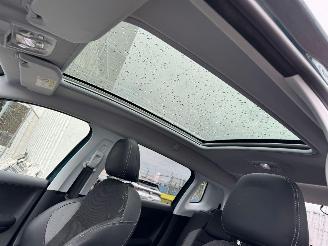 Peugeot 2008 1.2 PureTech Allure picture 15