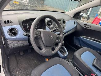 Hyundai I-10 Hyundai i10 1.0i i-Motion Comfort picture 12