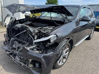damaged passenger cars BMW X3 xDrive30e High Executive 2021/1