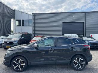 krockskadad bil auto Nissan Qashqai Nissan Qashqai 1.3 DIG-T Tekna + 2019/3