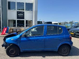 Toyota Yaris 1.3-16V AUTOMAAT VVT-i Sol picture 2