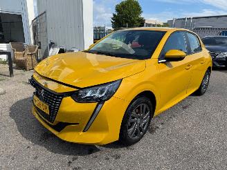 damaged passenger cars Peugeot 208 1.2 PureTech Active Pack 2021/9