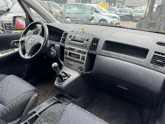 Toyota Corolla Verso 1.6 VVT-i Linea Sol picture 11