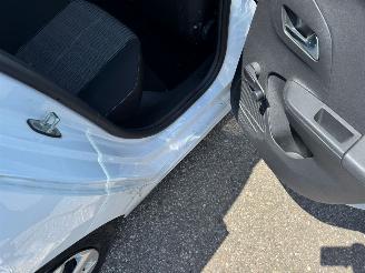 Opel Corsa 1.2 picture 9