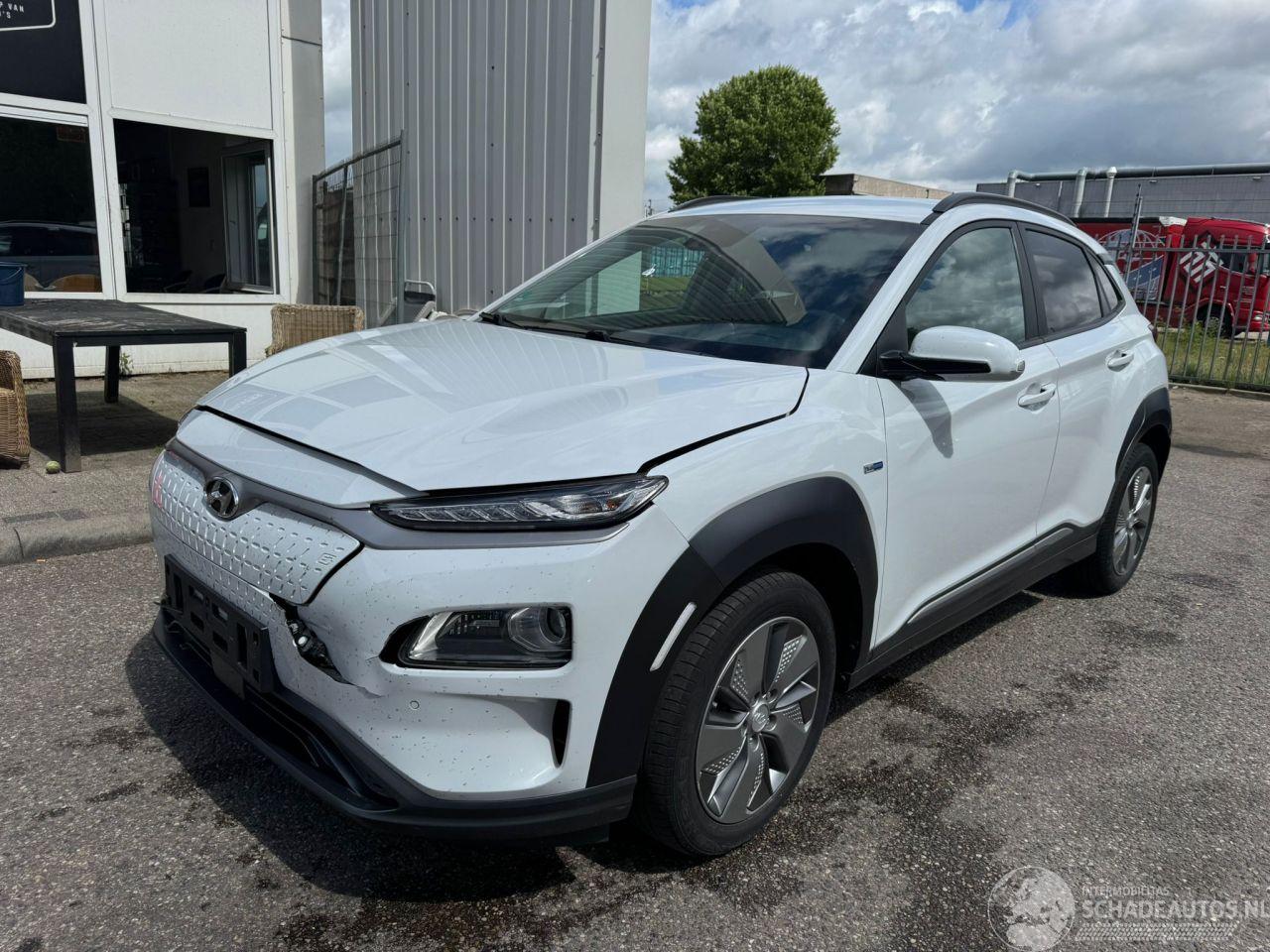 Hyundai Kona EV Premium 64 kWh