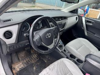 Toyota Auris Touring Sports 1.8 Hybrid Aspiration picture 12