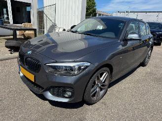 Unfallwagen BMW 1-serie 118i AUTOMAAT Edition M Sport Shadow High Executive 2019/8